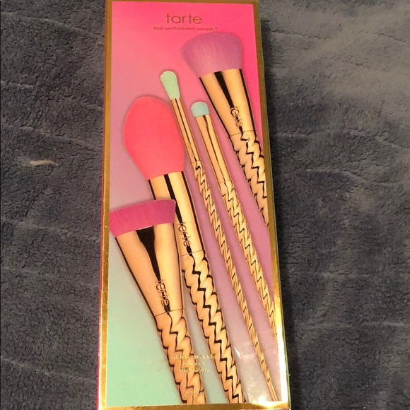 tarte Other - Tarte Unicorn brush set